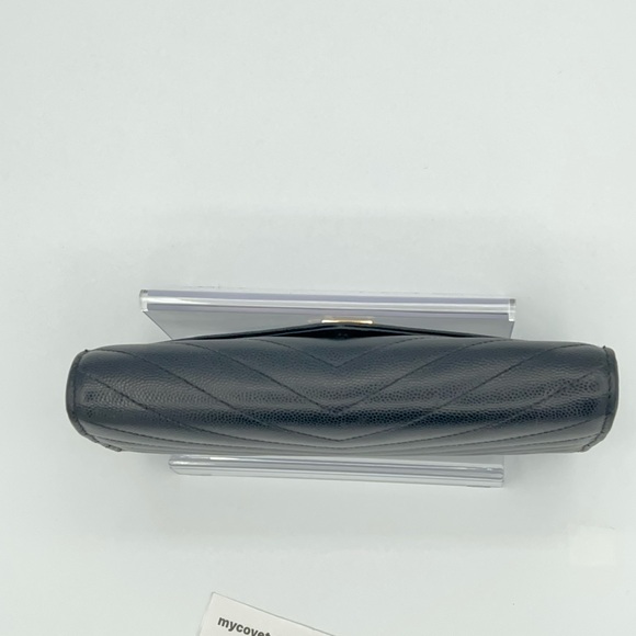 YSL Cassandre Matelassé Large Flap Wallet in Black. - Picture 4 of 10
